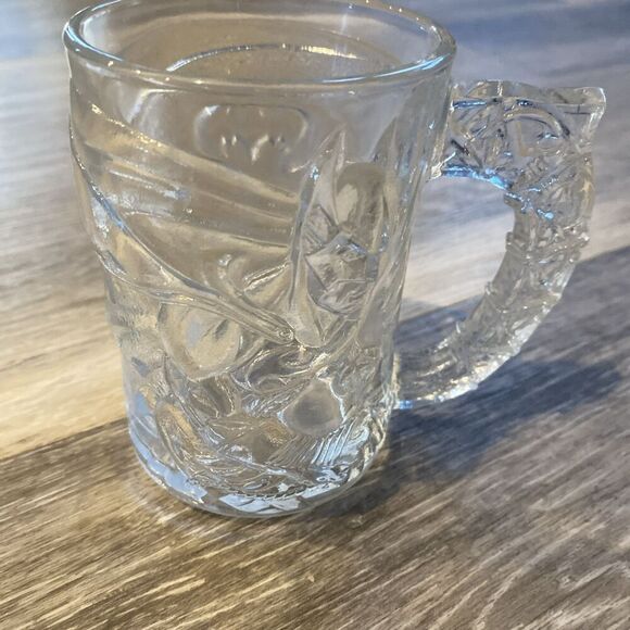 McDonald's Batman Forever Glass Mug Cup Embossed Batman Robin Vintage 1995 - Picture 1 of 5